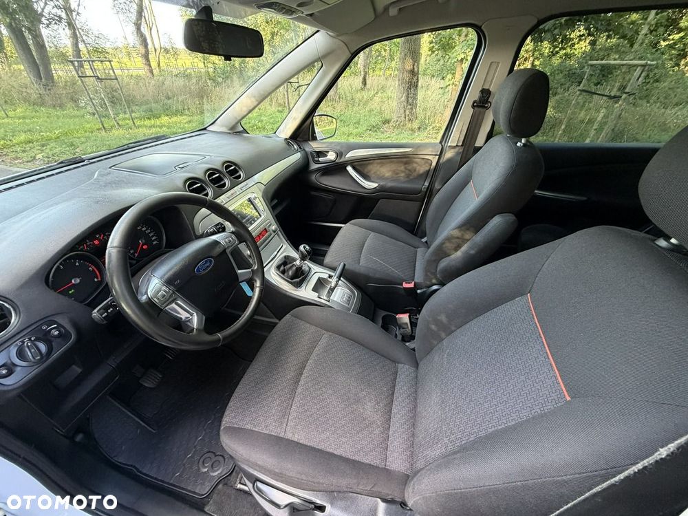 Ford Galaxy - 20