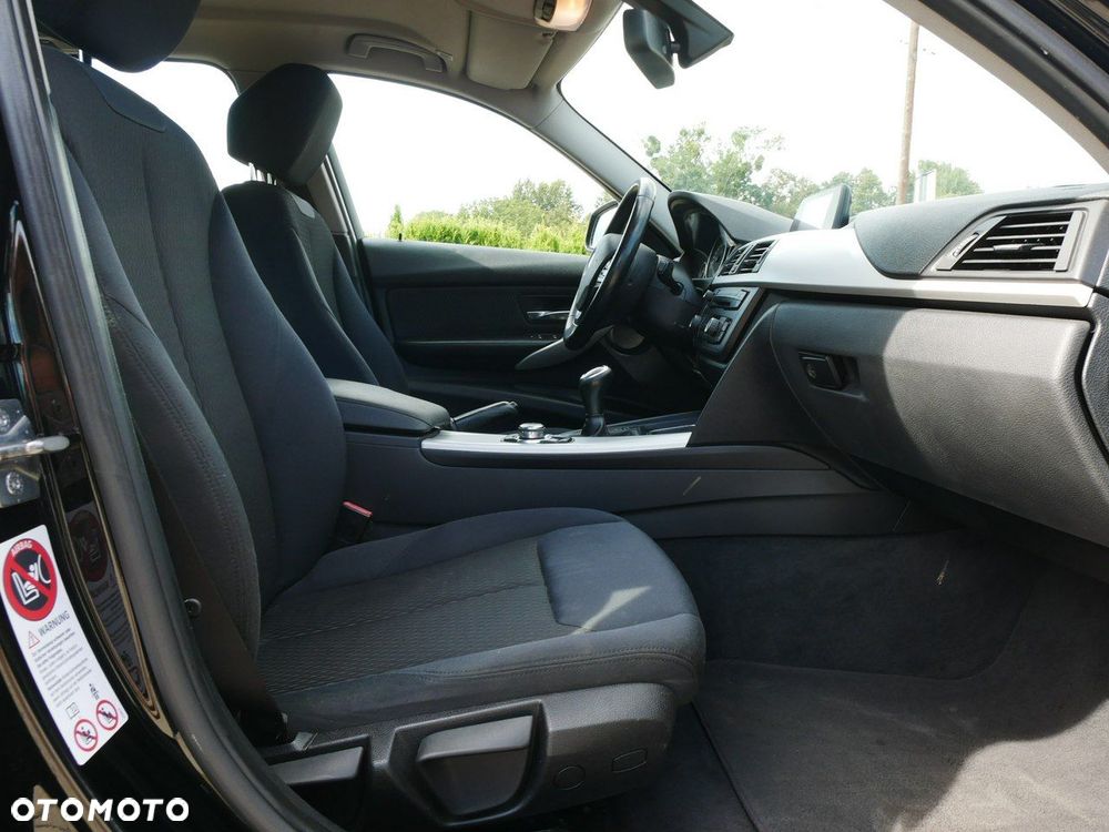 BMW Seria 3 316d - 23