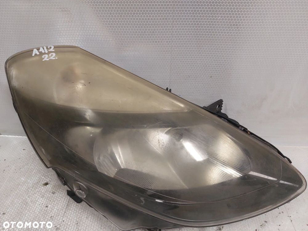 .  LAMPA PRZOD PRZEDNIA PRAWA RENAULT CLIO 3 LIFT - 1