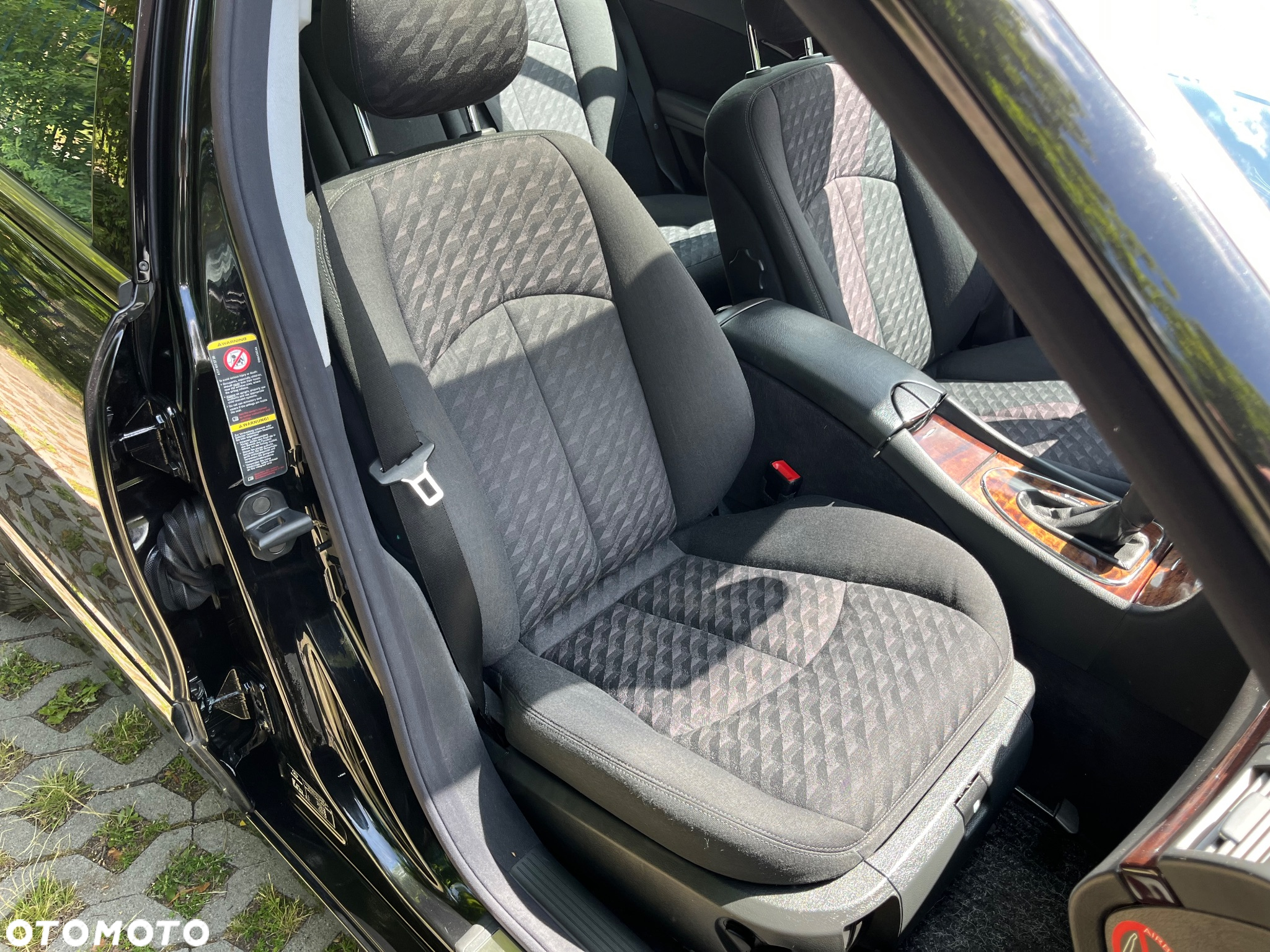 Mercedes-Benz Klasa E 200 T Kompressor Automatik Classic - 15