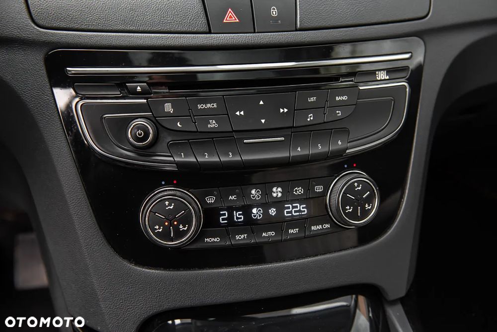 Peugeot 508 RXH 2.0 HDi HYbrid4 - 26