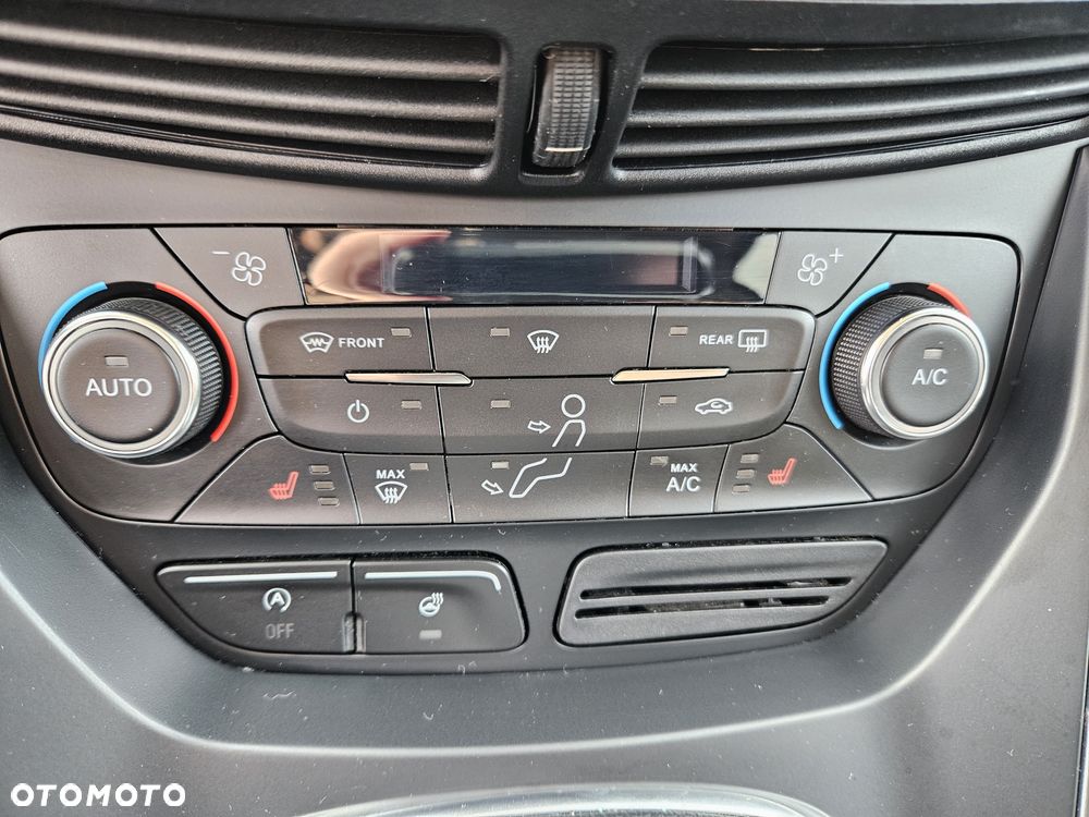 Ford Kuga - 20