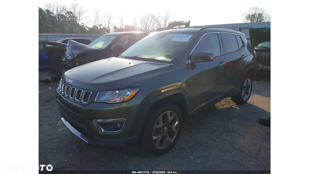 Jeep Compass - 2