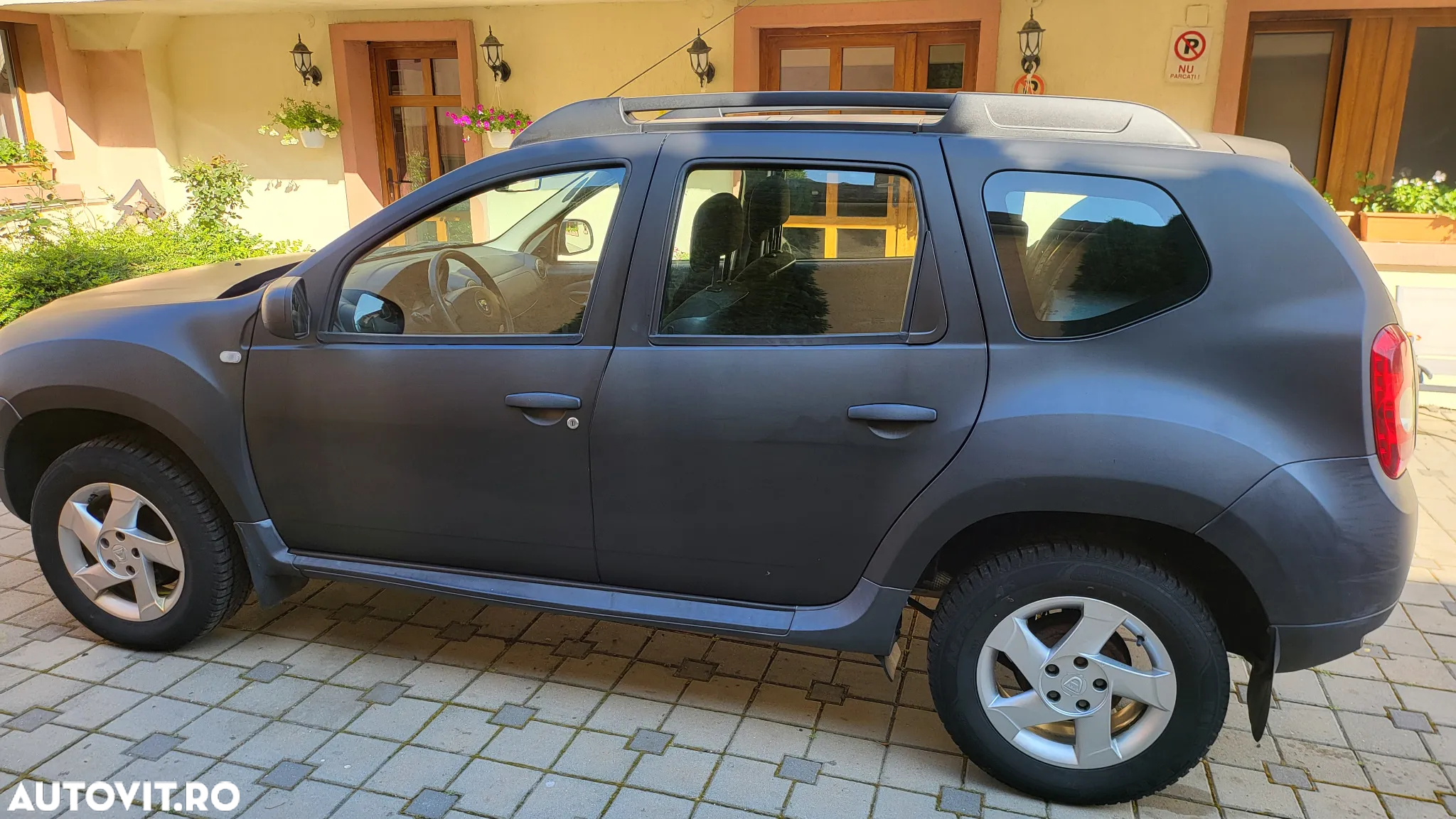 Dacia Duster 1.6 16V 4x4 Ambiance - 11