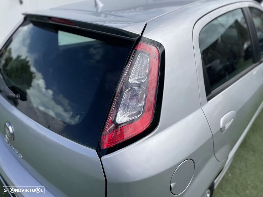 Fiat Punto 1.2 Young S&S - 10