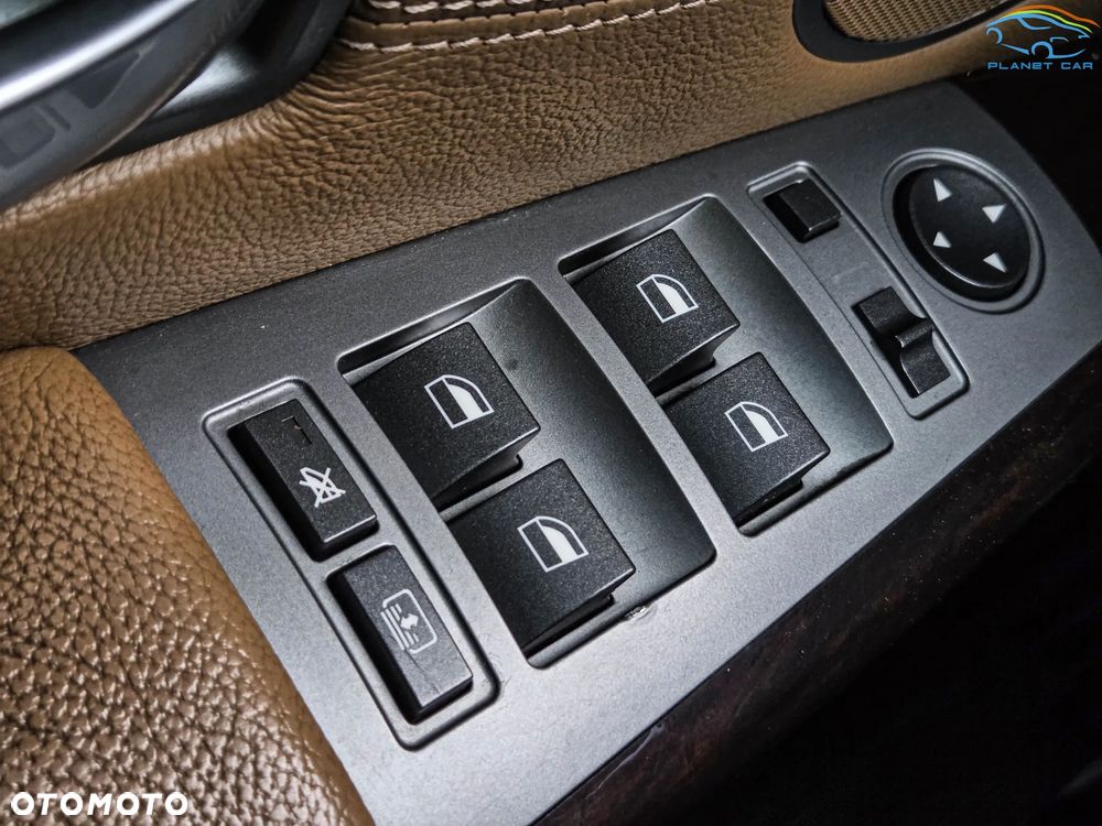 BMW Seria 7 750Li - 25