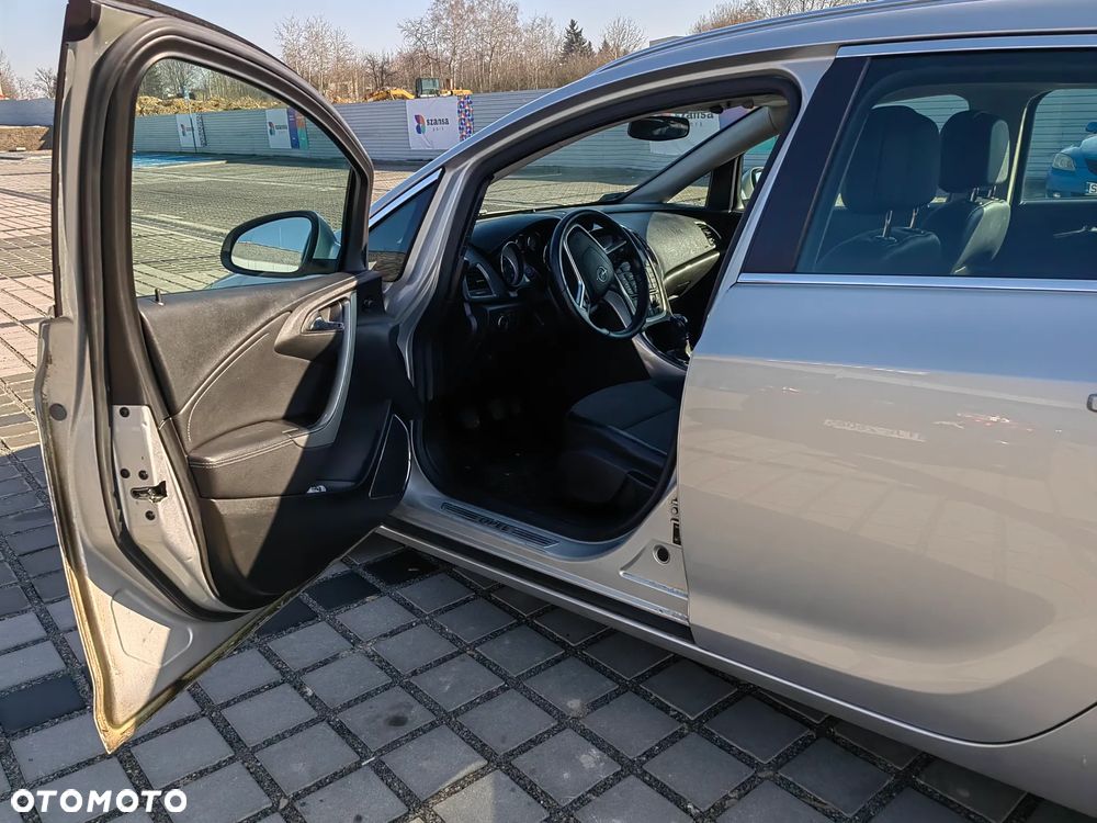 Opel Astra 1.7 CDTI Cosmo - 4
