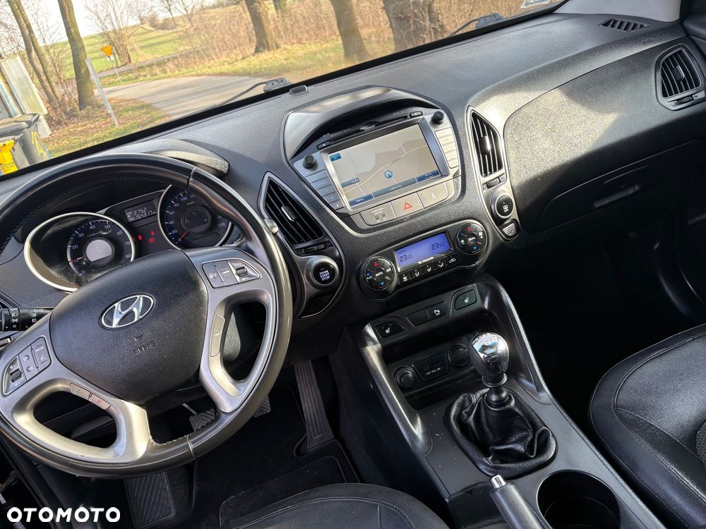 Hyundai ix35 blue 1.6 2WD Finale Gold - 11