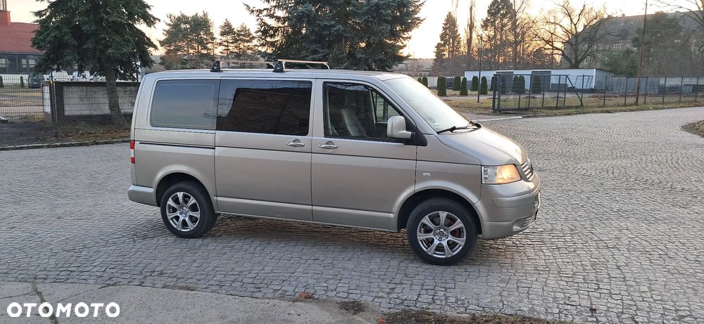 Volkswagen Caravelle L1 Comfortline Goldenline - 2
