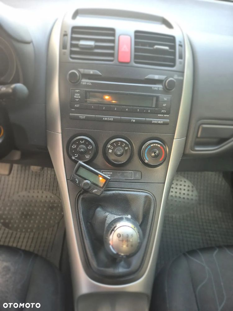 Toyota Auris 1.4 D-4D Luna EU5 - 15