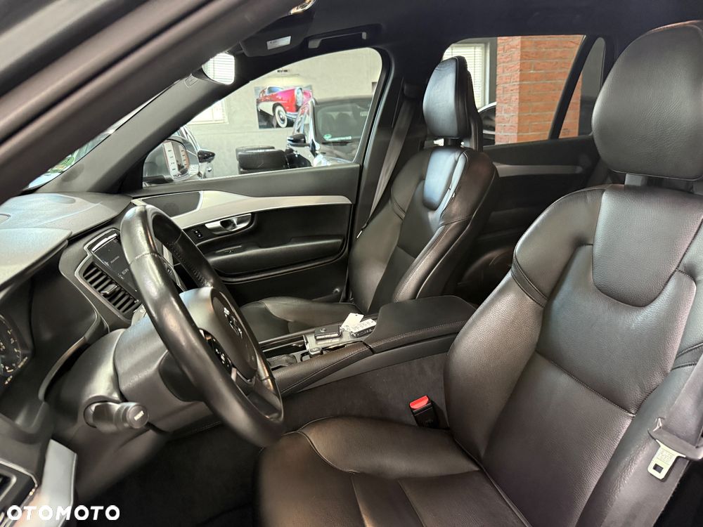 Volvo XC 90 D5 AWD Geartronic Momentum - 19