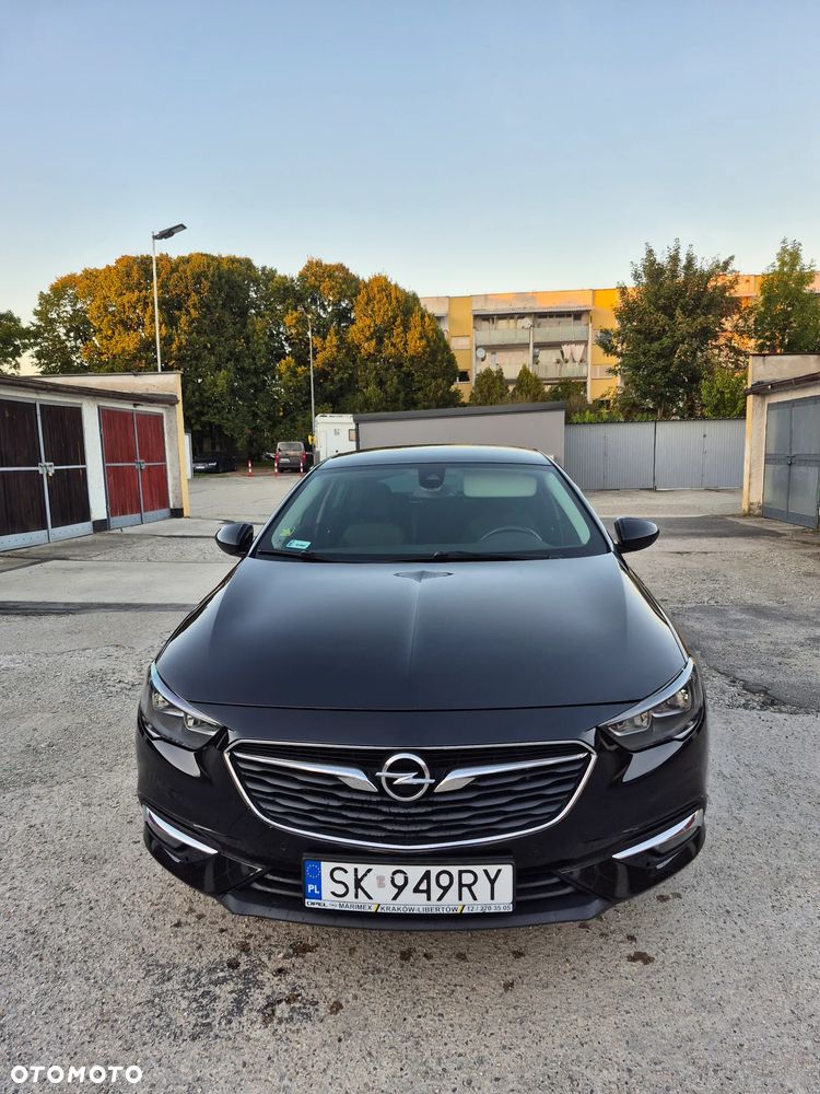 Opel Insignia - 1