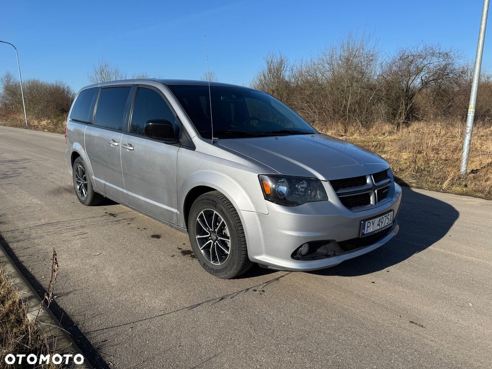 Dodge Grand Caravan - 9