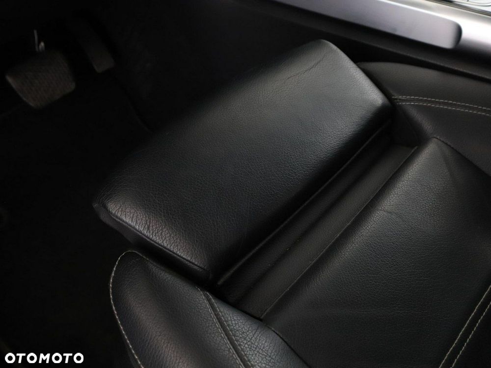 Mercedes-Benz GLB 200 d Progressive 8G-DCT - 40