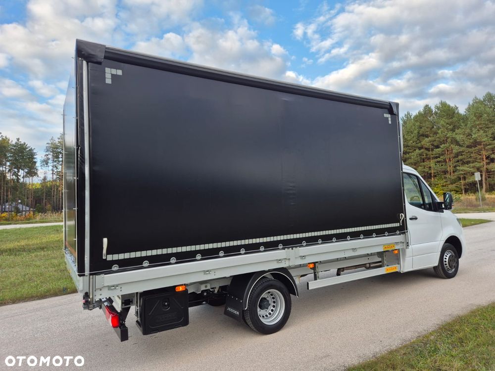 Mercedes-Benz Sprinter - 8