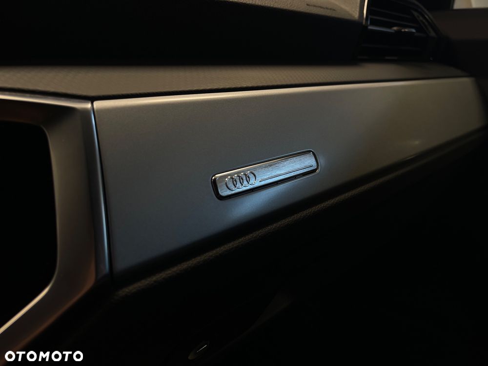 Audi Q3 Sportback - 25