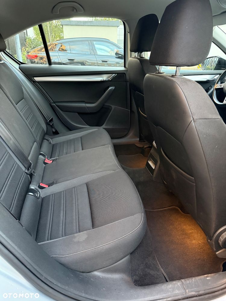 Skoda Octavia 1.5 TSI ACT Ambition - 10