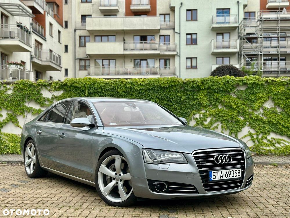 Audi A8 - 4