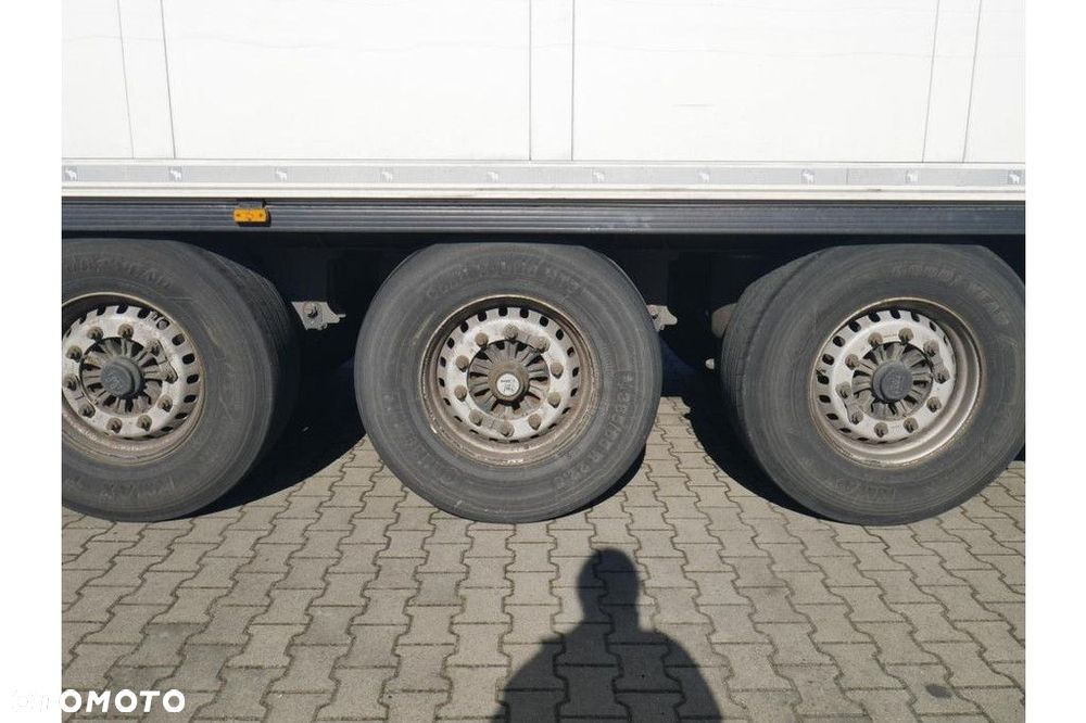Schmitz Cargobull Trailer Reefer Flower Width & Dual Temp & Double Stock Straight - 4
