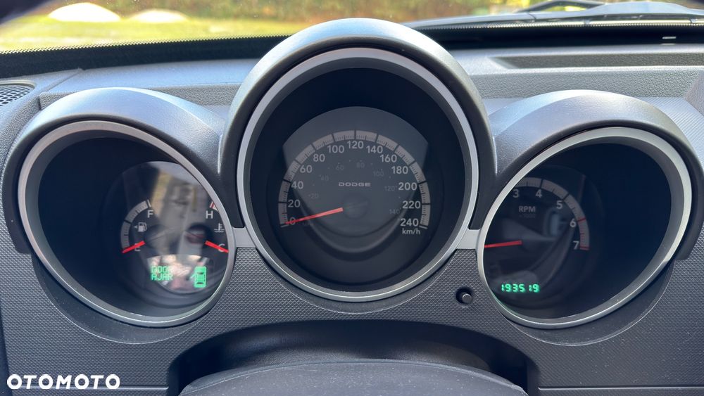 Dodge Nitro 4.0 V6 RT - 7