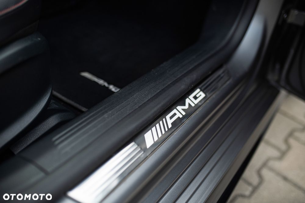 Mercedes-Benz CLA AMG 45 S 4-Matic 8G-DCT - 35