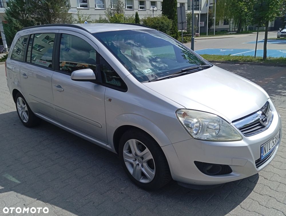 Opel Zafira - 2