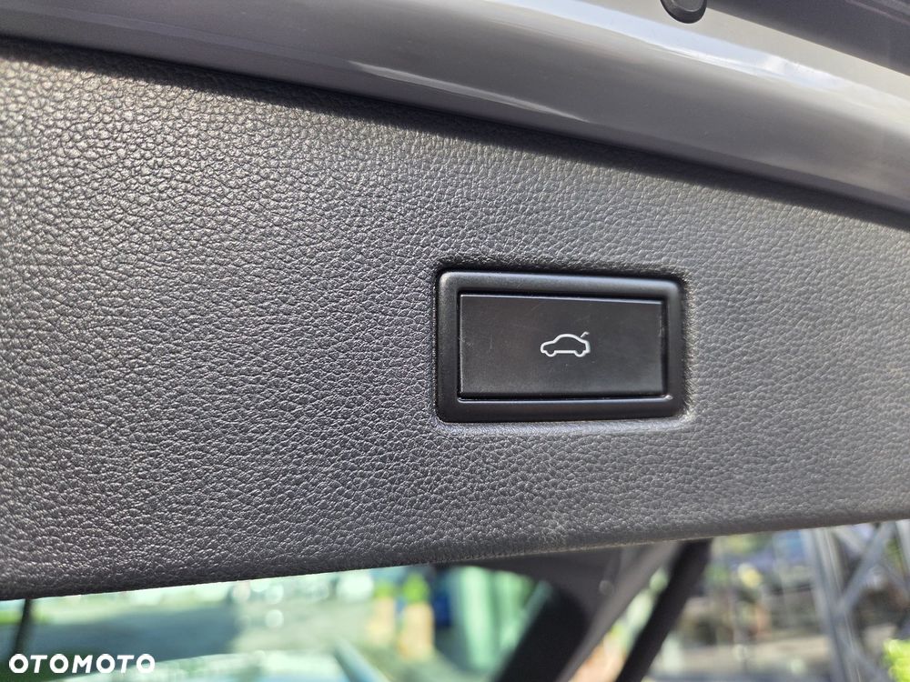 Volkswagen Tiguan - 30