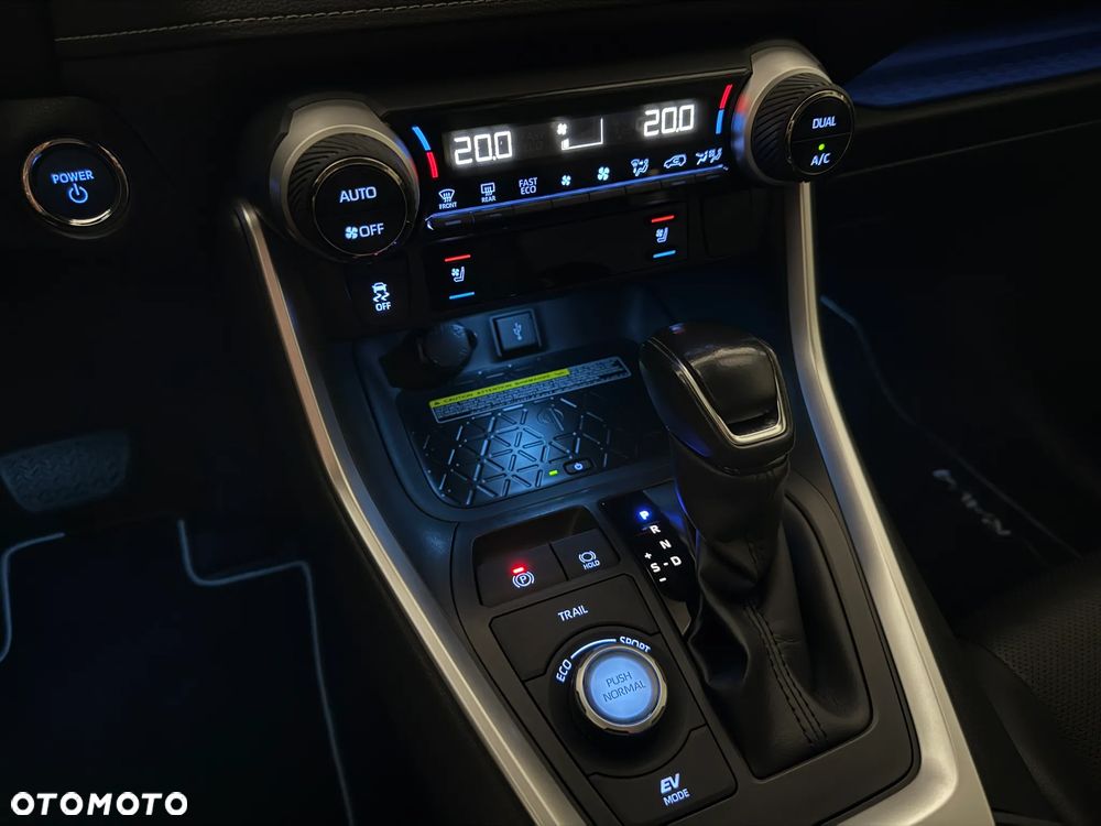 Toyota RAV4 2.5 Hybrid Executive 4x4 - 33