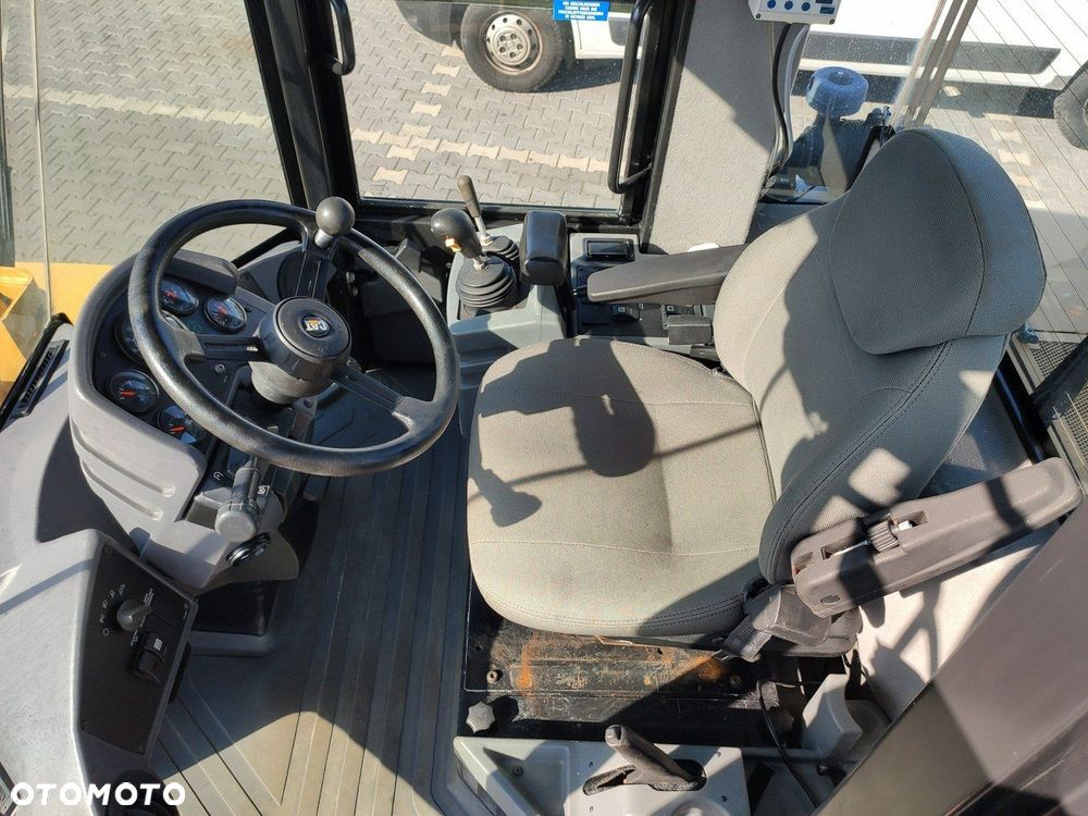 Caterpillar Cat 914G - 9