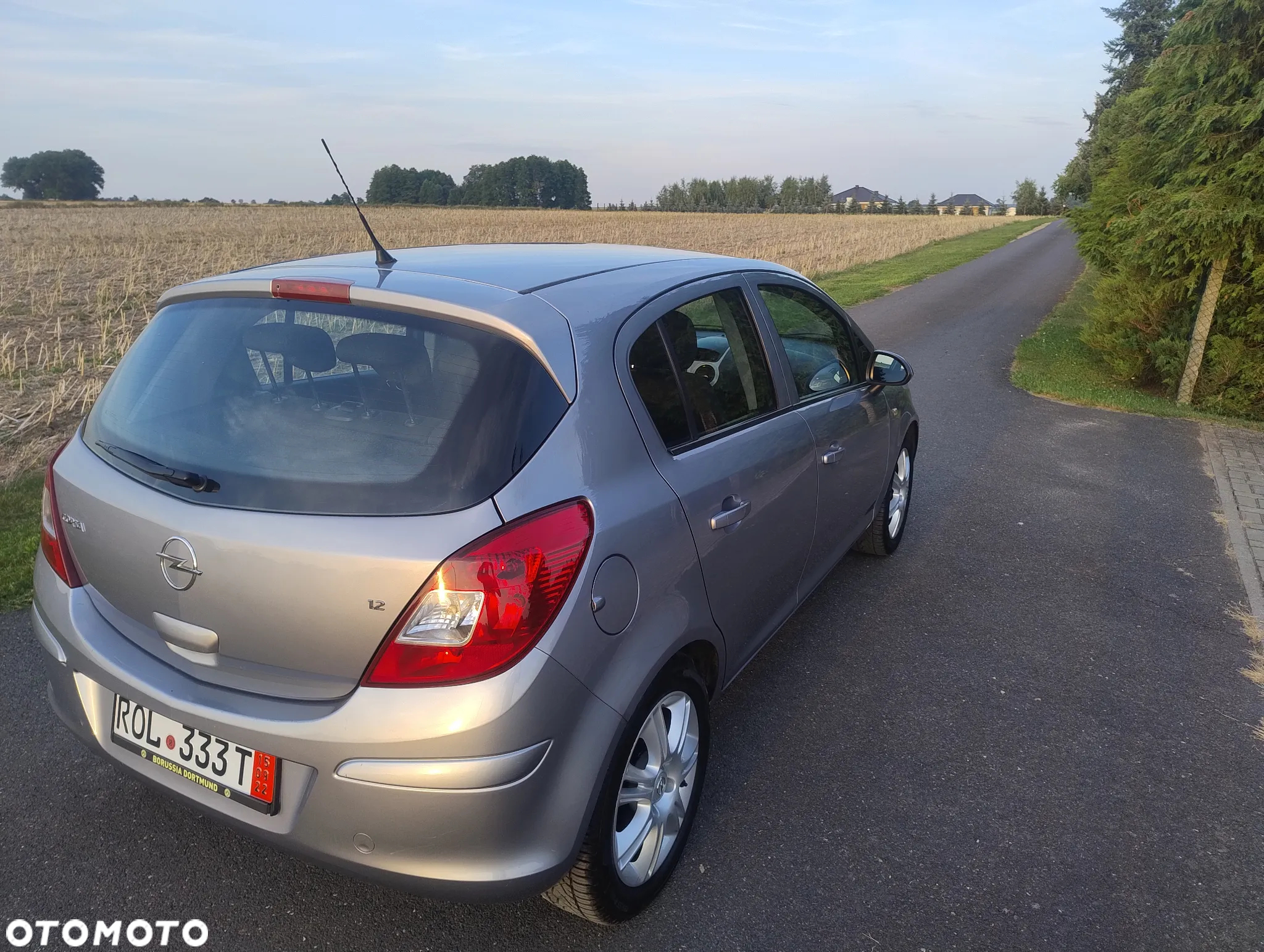 Opel Corsa 1.2 16V Cosmo - 7