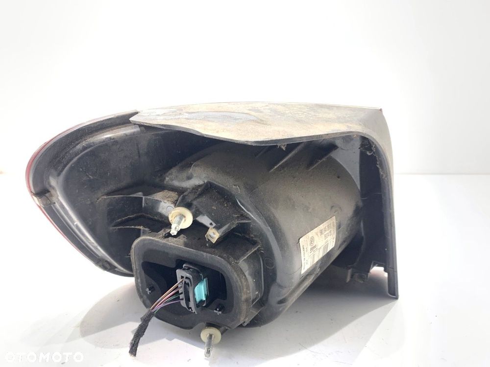LAMPA PRAWY TYŁ  VW GOLF PLUS V (5M1, 521) 2004 - 2013 1.4 TSI 90 kW [122 KM] benzyna 2007 - 2013 - 4