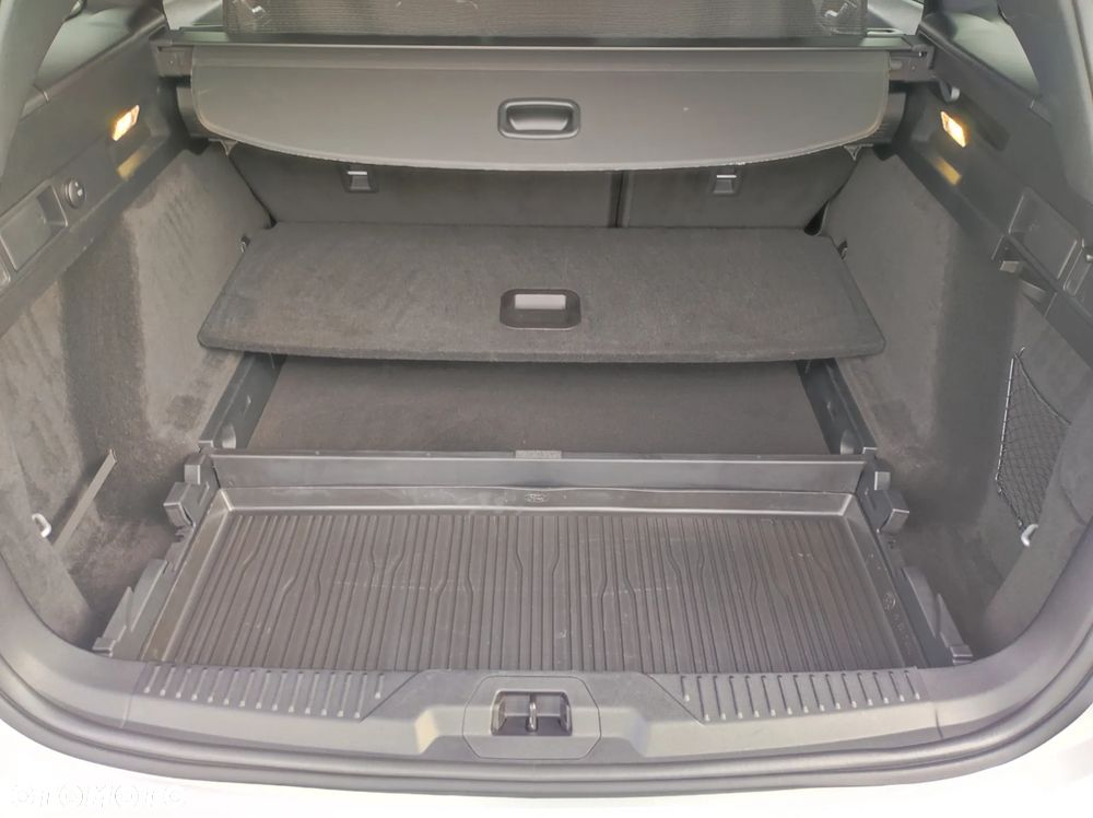 Ford Focus 1.5 EcoBlue ST-Line - 32