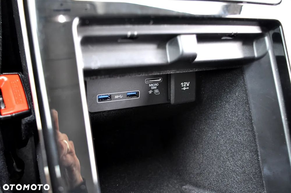 Land Rover Range Rover Evoque D180 R-Dynamic S - 31