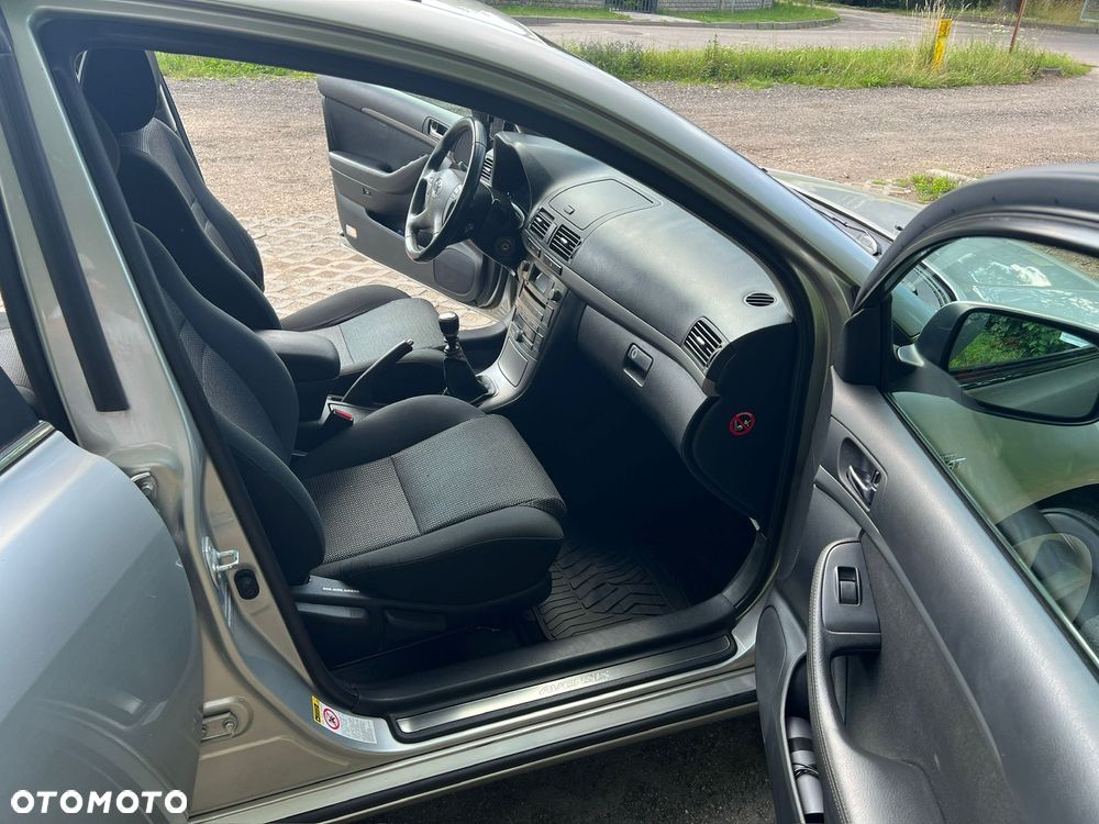 Toyota Avensis 2.2 D-4D Prestige - 10