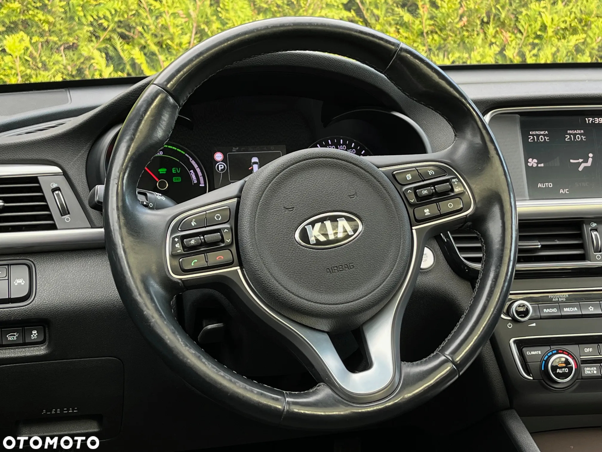 Kia Optima Plug-in Hybrid - 21