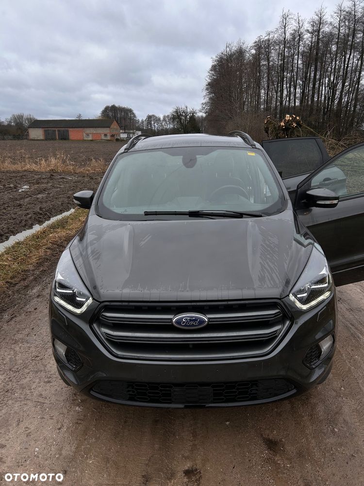 Ford Kuga 1.5 EcoBoost 2x4 Titanium - 3