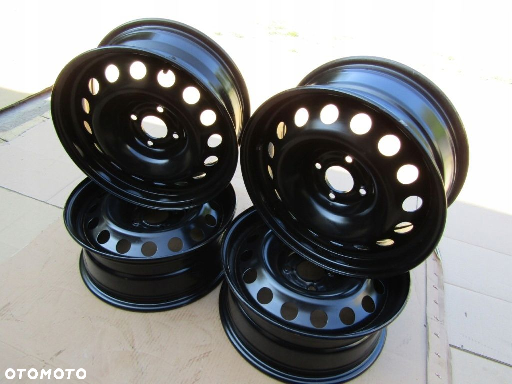 4x Felgi 16 Citroen DS3 C4 II Picasso C5 Berlingo II Peugeot 307 308 - 2
