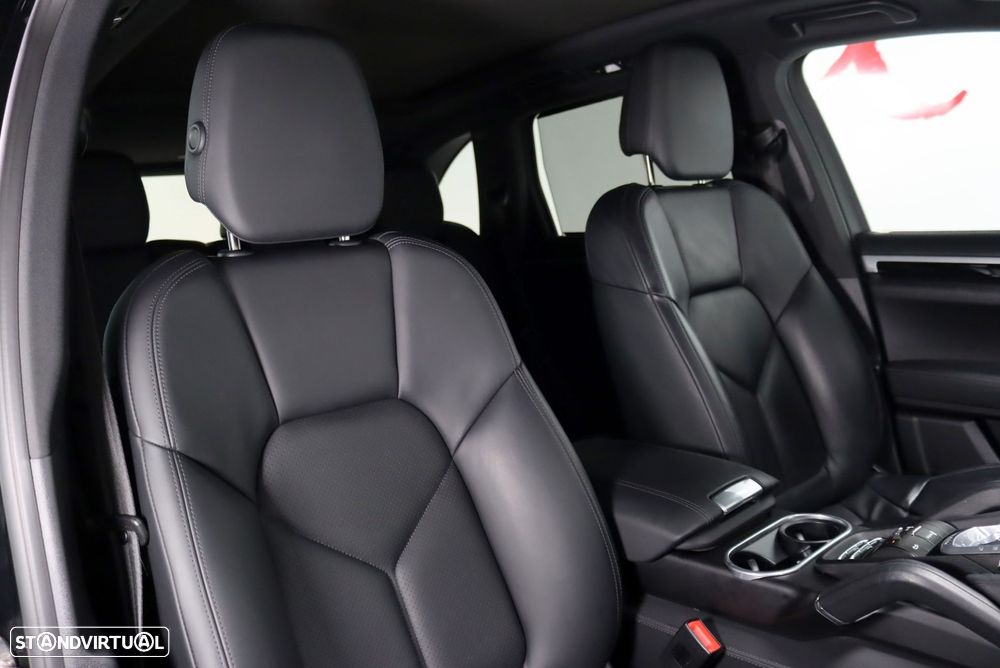 Porsche Cayenne - 20