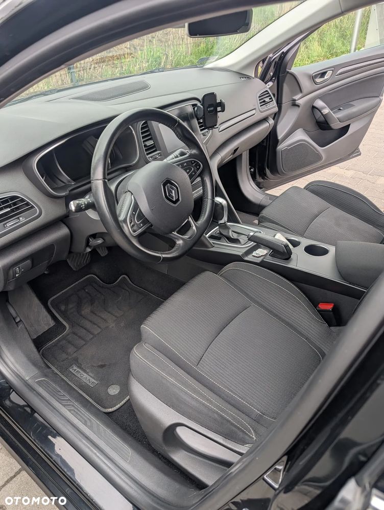 Renault Megane 1.5 dCi Zen EDC - 11