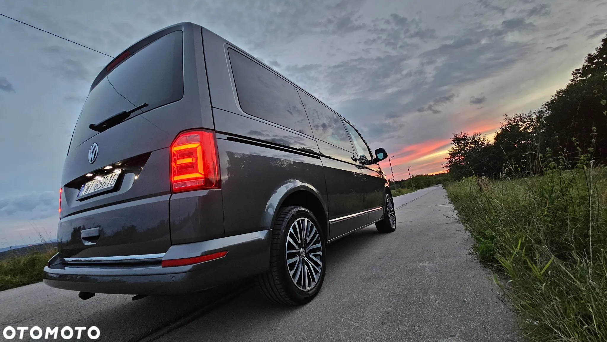 Volkswagen Multivan 2.0 TDI L1 70 Years Bulli 4Motion DSG - 6