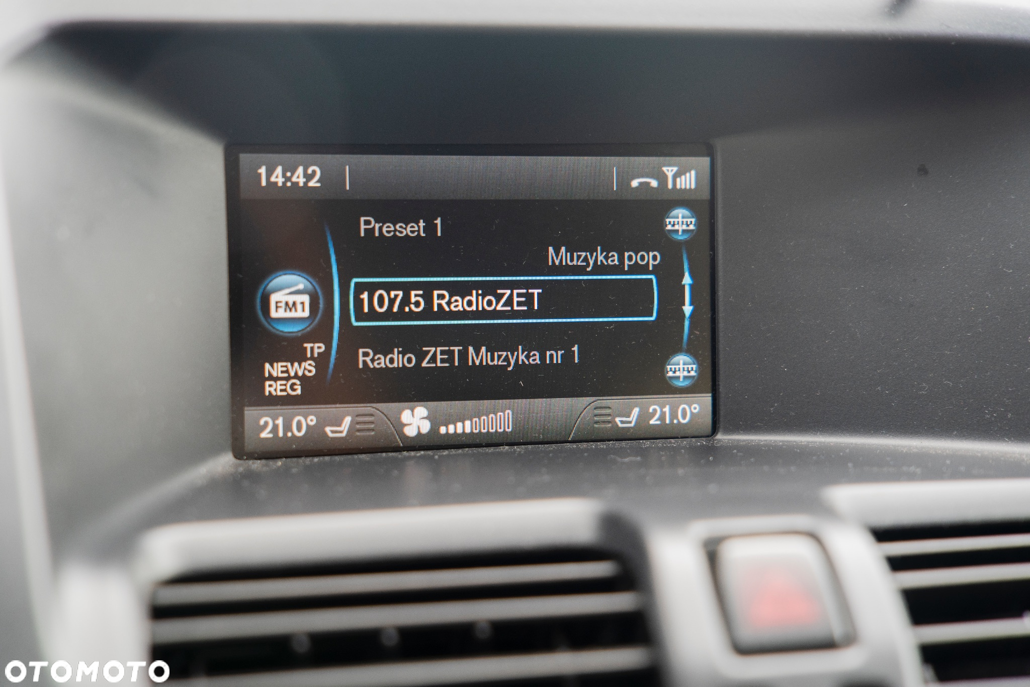 Volvo XC 60 D5 AWD Kinetic - 8