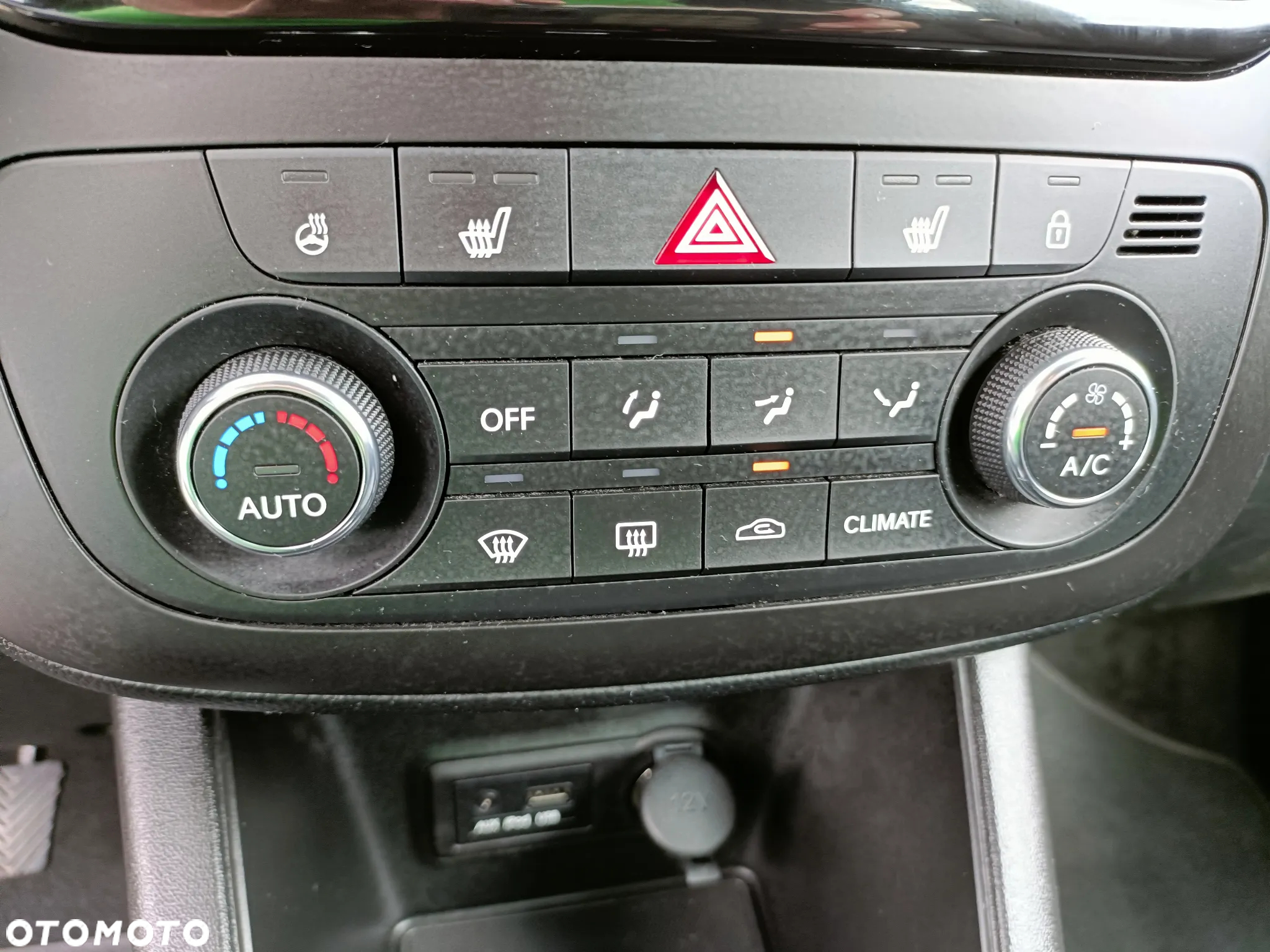 Kia Venga - 15