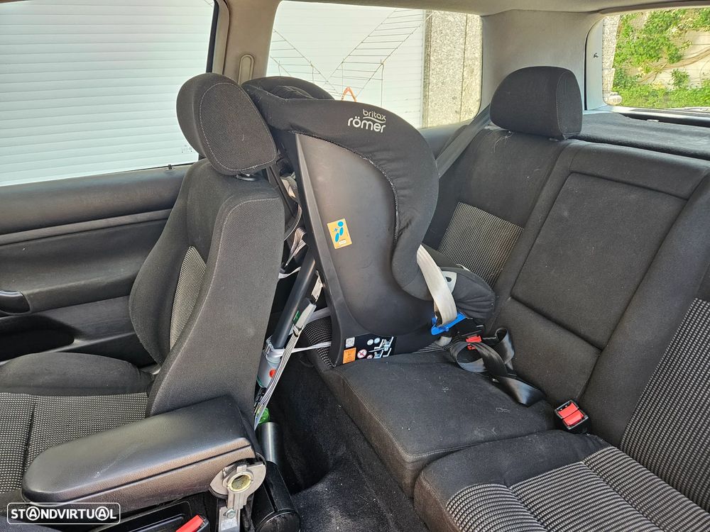 VW Golf 1.9 TDi Highline - 11