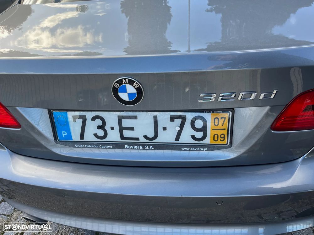 BMW 320 d Coupe Active Auto - 10