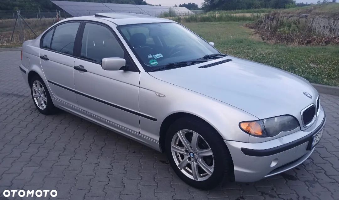 BMW Seria 3 318i - 1
