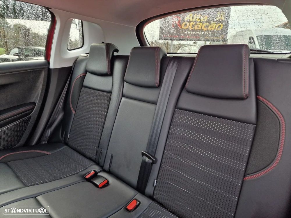 Peugeot 2008 1.2 PureTech GT Line - 11