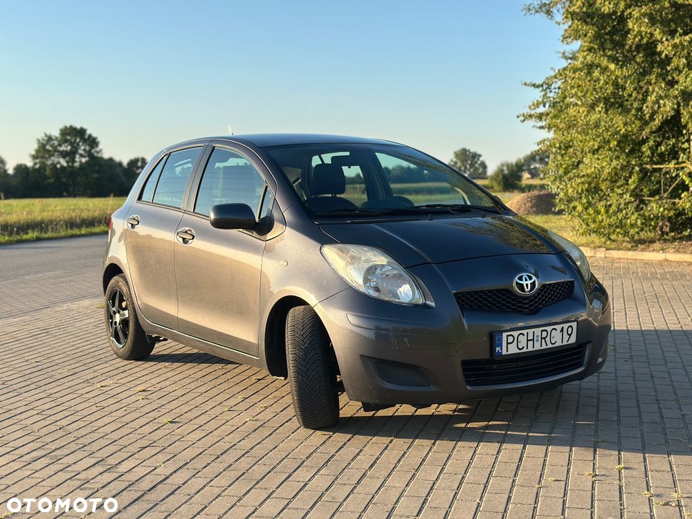 Toyota Yaris - 11