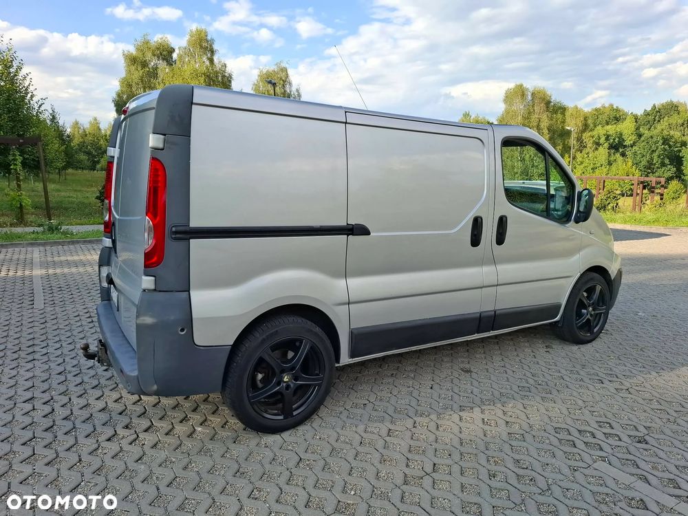Renault Trafic - 6