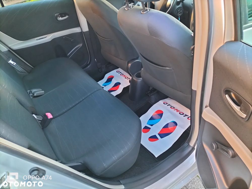 Toyota Yaris 1.3 VVT-i Sol - 12