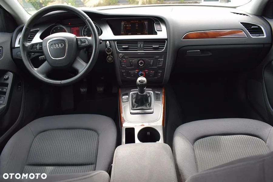 Audi A4 Limousine 2.0 TDI DPF Ambiente - 5